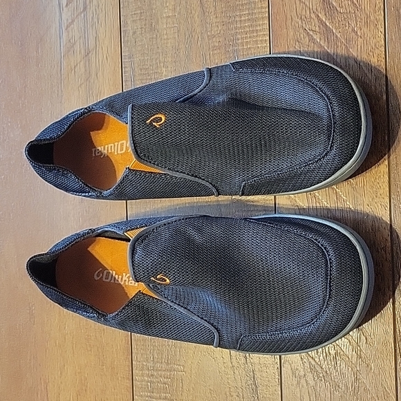 OluKai Other - Men's sz 10 OluKai Nohea mesh shoes gray w/orange